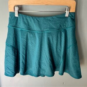 Tek Gear skort size Medium teal color excellent condition